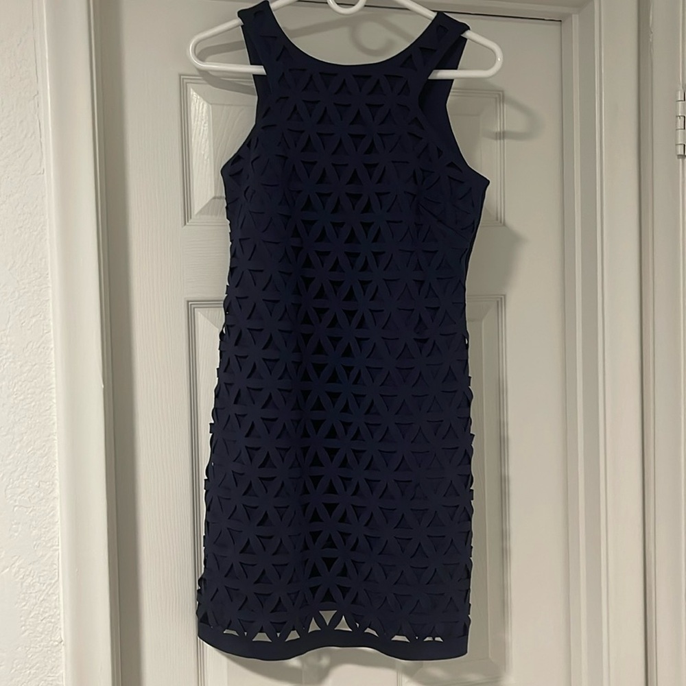 Lilly Pulitzer shift mango laser cut dress in navy blue size small